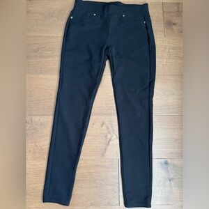 MICHAEL Michael Kors pull-on jeggings.
Color:black Size:S